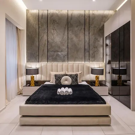 Luxurious High-end Grand In The Center Of Apartment Budapest