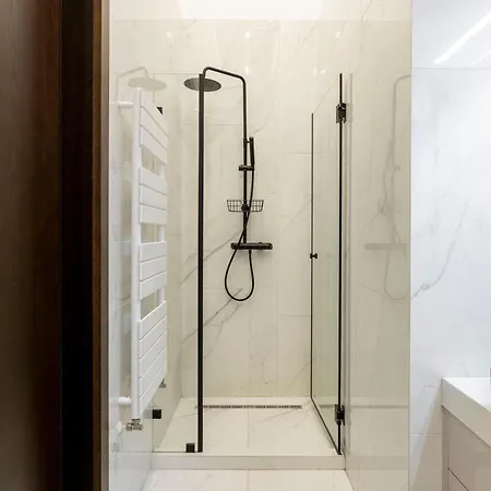 Luxurious High-end Grand In The Center Of Апартаменты *
