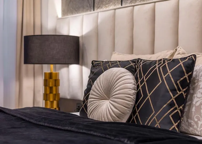 Lejlighed Luxurious High-end Grand In The Center Of