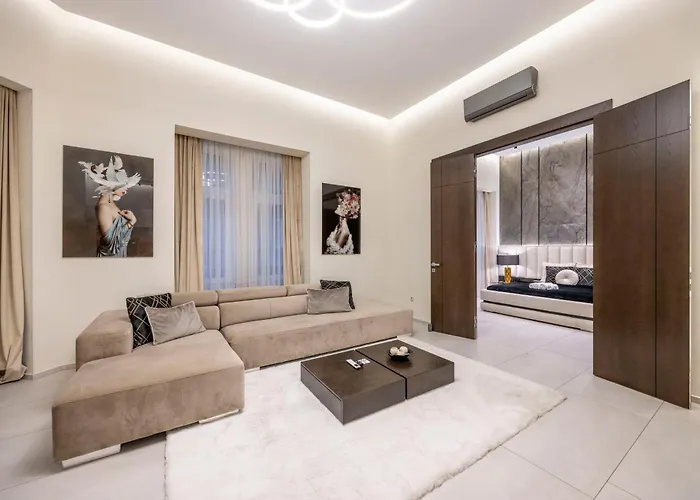 Lejlighed Luxurious High-end Grand In The Center Of